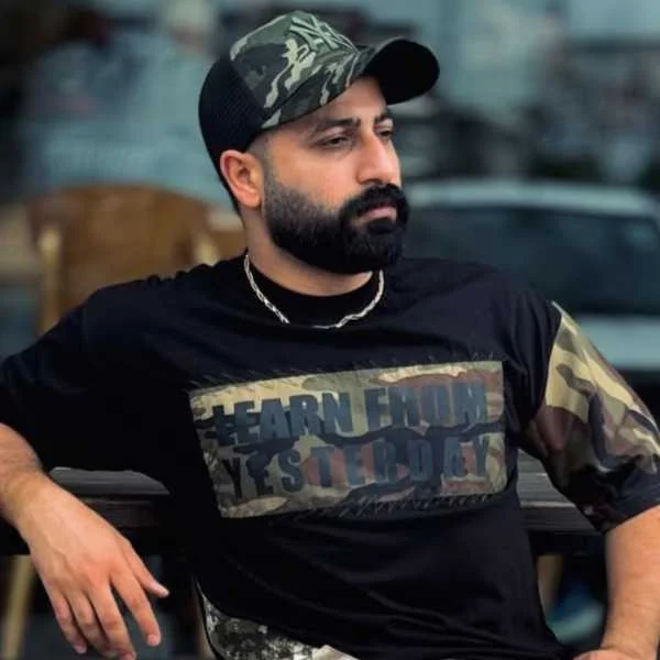 دانلود آهنگ وحید مرادی پرچمدار 1 Vahid Moradi Parchamdar